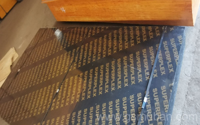 清水木模板價格是多少？影響清水模板價格的幾個因素