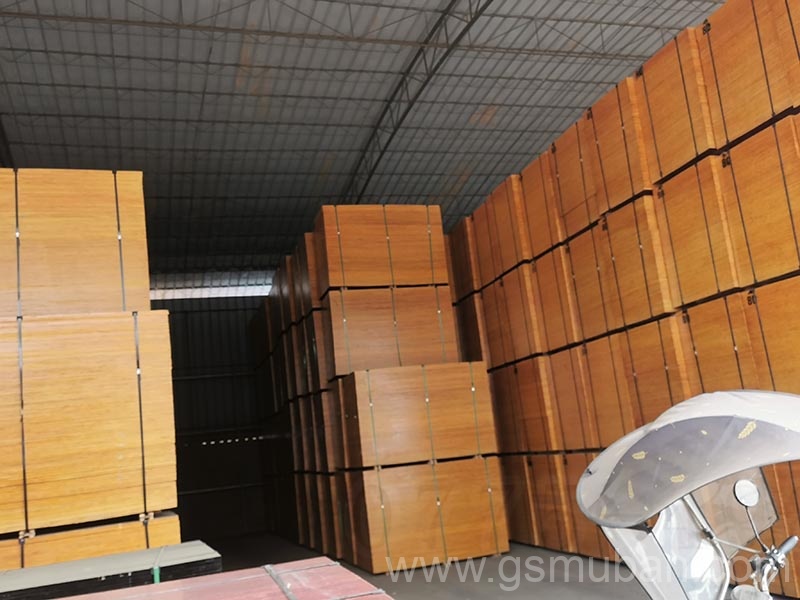 工地上的模板多少錢一張?多用2-3次，降低成本