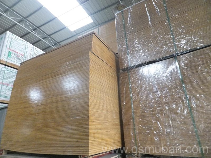 工地模板多少錢(qián)一平米?這樣選降低成本價(jià)格 工地模板多少錢(qián)一平米?這樣選降低成本價(jià)格